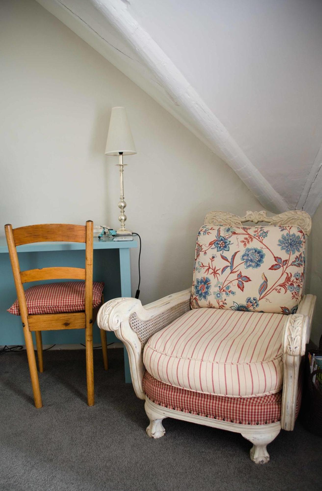 Ah! Guest House Paternoster Room photo
